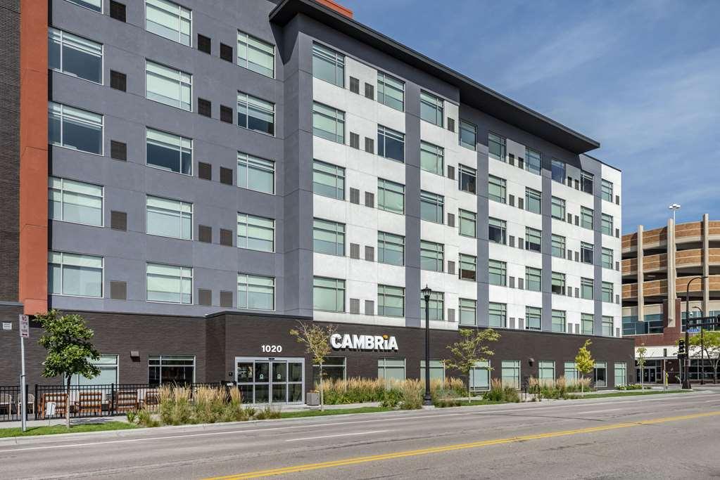 Cambria Hotel Minneapolis Downtown Exterior photo